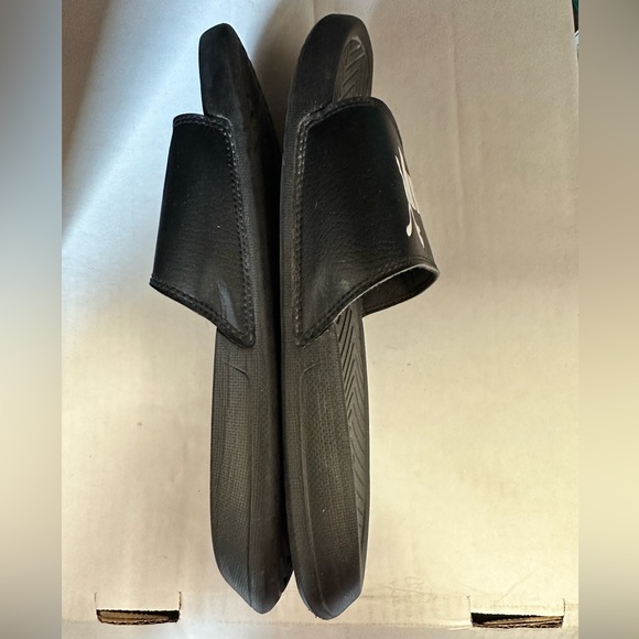 Puma slides - Picture 3 of 6